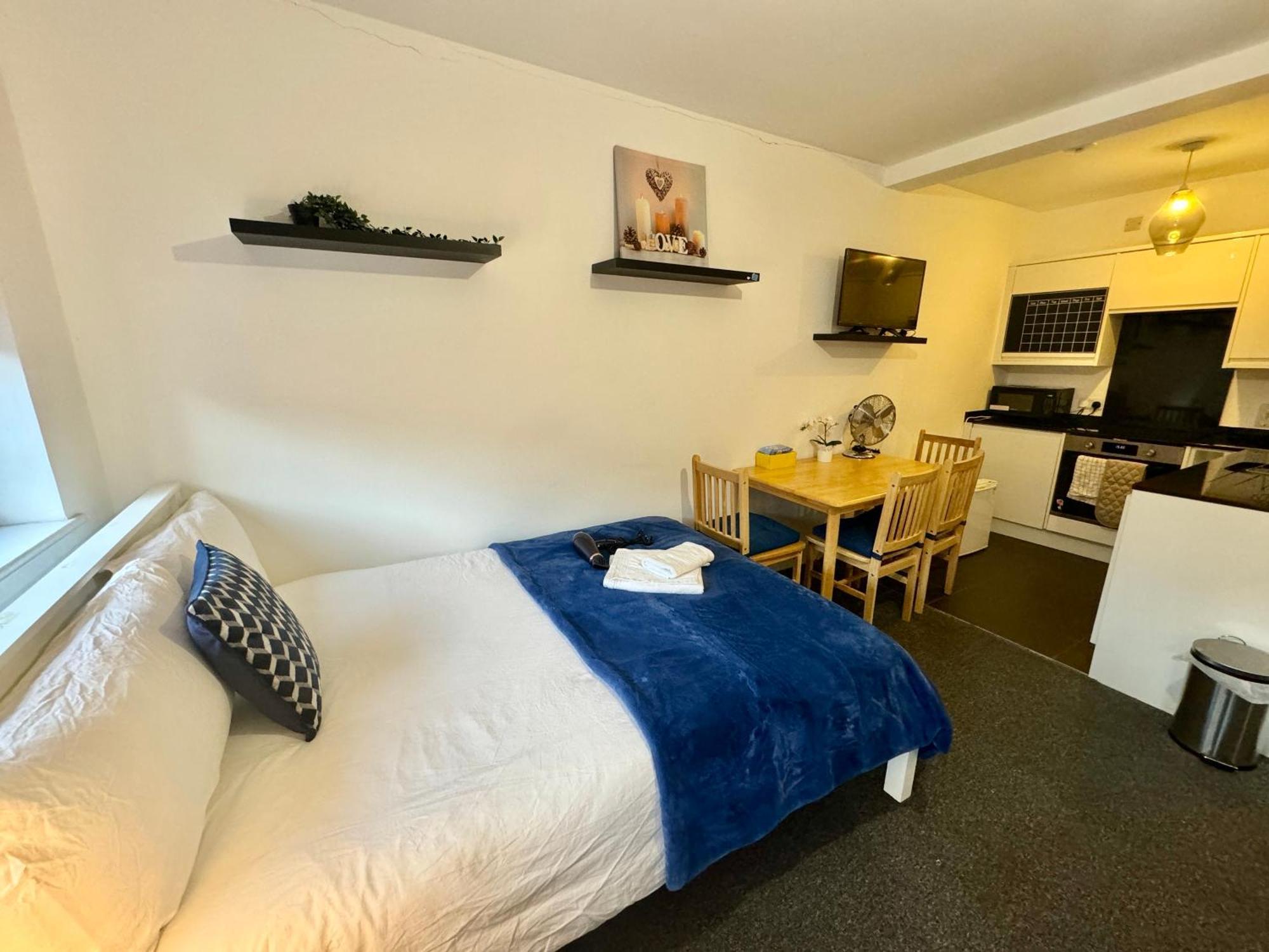 Cosmopolitan Private Bedrooms Euston Station 123